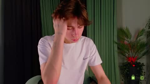 Mark online show from March 10, 3:28 pm