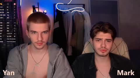 Mark online show from November 22, 8:19 pm