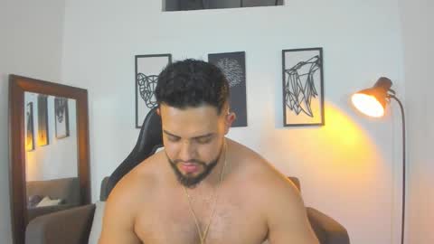 mark_x23 online show from November 8, 11:03 pm