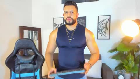 Snapshot of mark_x23 chatting on February 4, 2:06 am mark_x23 online show from February 4, 2:06 am