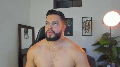 Snapshot of mark_x23 chatting on February 14, 3:03 am mark_x23 online show from February 14, 3:03 am