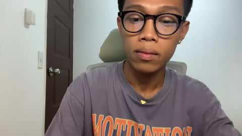 markanthony54 online show from April 17, 7:22 am