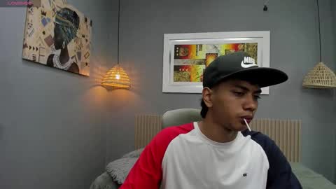 markbowie online show from October 10, 11:53 am