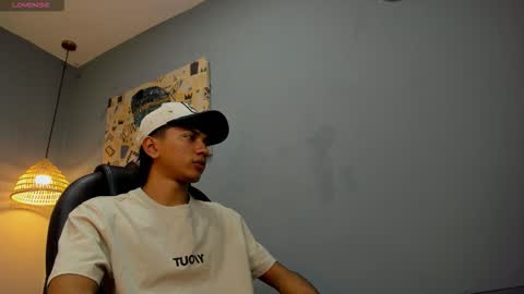 markbowie online show from January 8, 12:51 pm