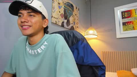 Snapshot of markbowie chatting on January 16, 1:04 pm markbowie online show from January 16, 1:04 pm