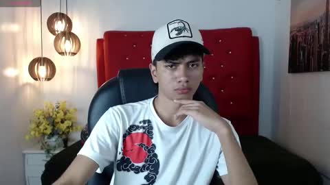 Snapshot of markbowie chatting on February 15, 1:09 pm markbowie online show from February 15, 1:09 pm