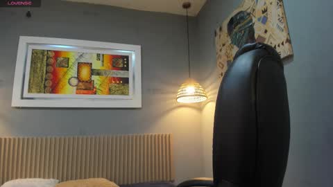 Snapshot of markbowie chatting on February 28, 1:23 pm markbowie online show from February 28, 1:23 pm