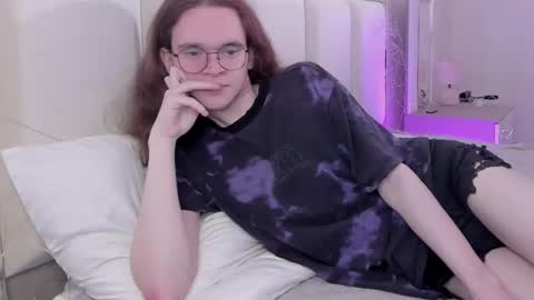 Mark online show from November 14, 10:25 am