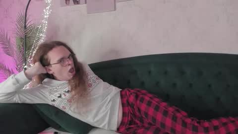 Mark online show from December 21, 7:04 am