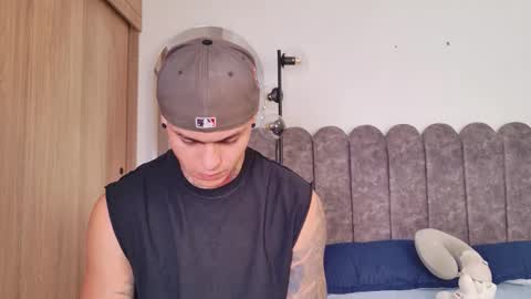 Sebastian online show from December 15, 4:44 pm