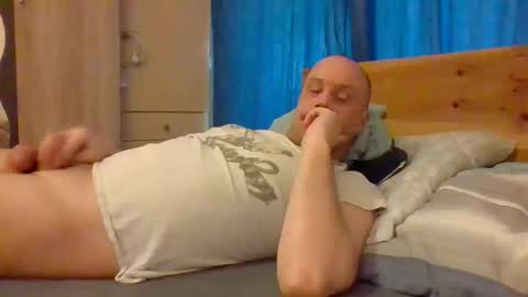 Snapshot of markus_7 chatting on April 18, 4:44 pm markus_7 online show from April 18, 4:44 pm