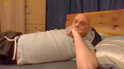Snapshot of markus_7 chatting on April 19, 6:10 pm markus_7 online show from April 19, 6:10 pm