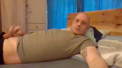 Snapshot of markus_7 chatting on April 21, 3:50 pm markus_7 online show from April 21, 3:50 pm