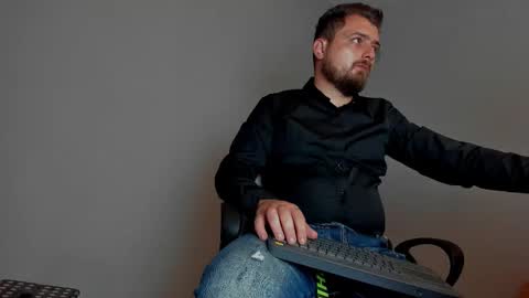 MARK online show from November 11, 5:02 pm