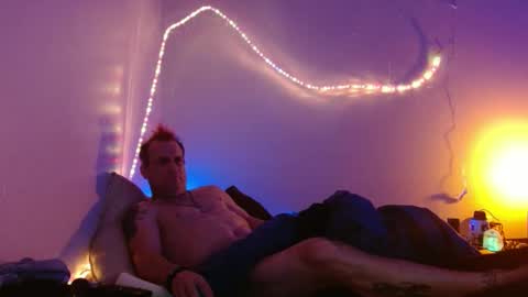 markymark101825061 online show from February 2, 9:08 am