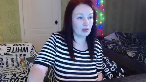 Snapshot of marlenexdietrich chatting on January 30, 1:31 pm MarleneXDietrich online show from January 30, 1:31 pm