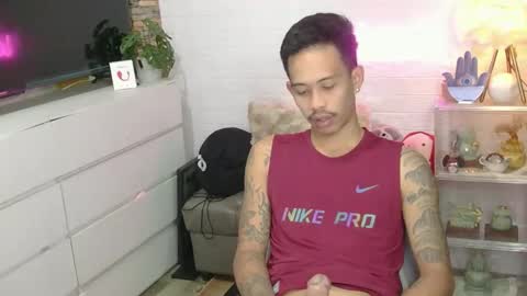 marlmoreno10 online show from April 7, 5:35 pm