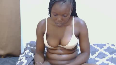 Snapshot of marly_marlie chatting on March 3, 10:37 pm Marlie online show from March 3, 10:37 pm