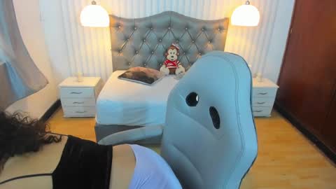 Marnie online show from December 11, 7:46 pm