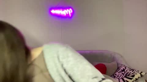 Mary online show from October 28, 5:04 pm