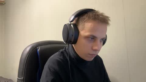 Snapshot of maroooa chatting on January 14, 12:49 am Marko online show from January 14, 12:49 am