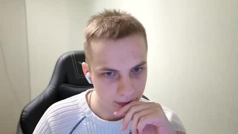 Snapshot of maroooa chatting on March 25, 6:58 pm Marko online show from March 25, 6:58 pm