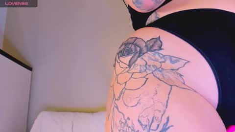 Mari online show from October 3, 4:20 am