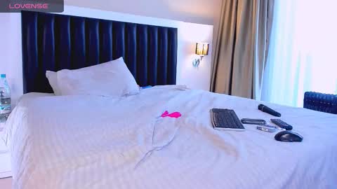 Mari online show from December 5, 6:55 am