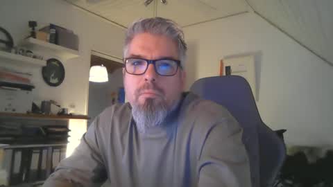 Snapshot of marriedcock1980 chatting on December 20, 7:12 am marriedcock1980 online show from December 20, 7:12 am