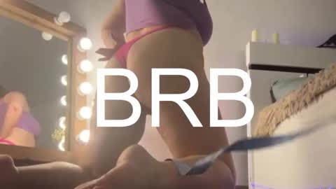 marry_evans_ online show from October 31, 1:06 am