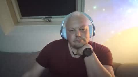 mars0481 online show from March 23, 10:36 pm