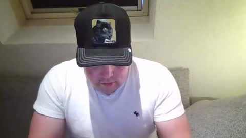 mars0481 online show from April 27, 6:06 pm