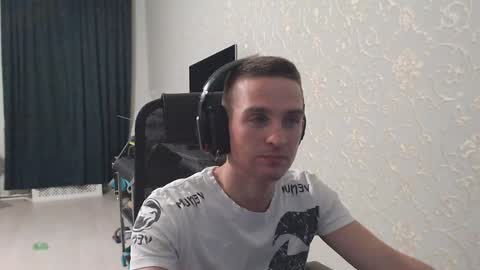 Snapshot of marselle_looker chatting on January 19, 6:09 am Marselle online show from January 19, 6:09 am