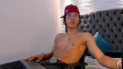 MARSHALL online show from December 2, 1:28 pm