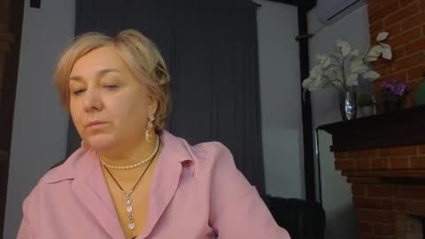 marta_wils online show from October 11, 12:32 am