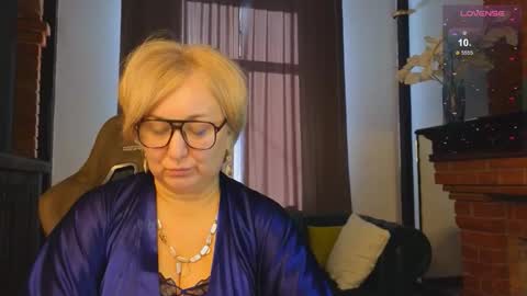 marta_wils online show from October 24, 3:47 am