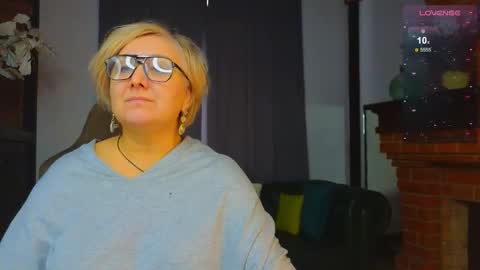 marta_wils online show from October 29, 3:42 am