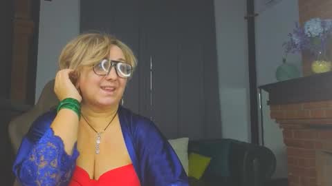 marta_wils online show from November 8, 8:36 am