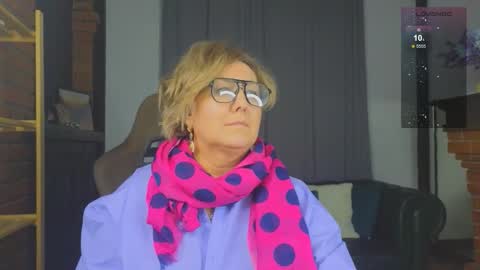 marta_wils online show from December 3, 4:20 am