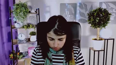 martaedams online show from April 15, 7:15 am