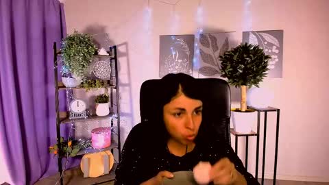 martaedams online show from June 1, 6:26 am