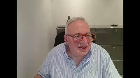 martin_1947 online show from September 20, 10:33 pm