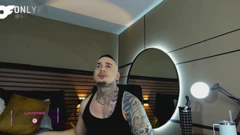 Snapshot of martin_colby05 chatting on February 18, 2:07 am ONLYFANS Sotoandres modelo independiente online show from February 18, 2:07 am