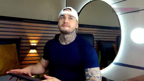 Snapshot of martin_colby05 chatting on March 18, 2:37 am ONLYFANS Sotoandres modelo independiente online show from March 18, 2:37 am