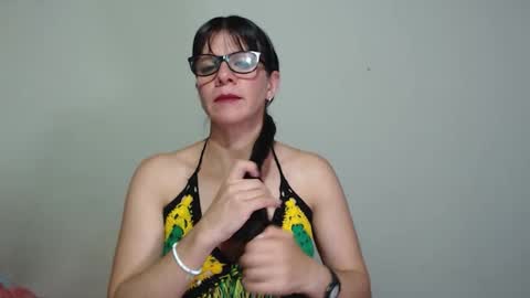 Snapshot of martina_27__ chatting on October 22, 1:28 am martina_27__ online show from October 22, 1:28 am