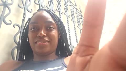 Laura online show from November 30, 6:45 pm