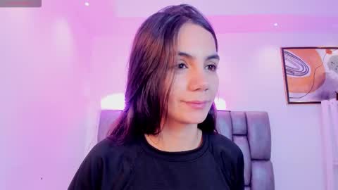 Snapshot of martina_mancinii chatting on February 17, 12:12 pm Martina online show from February 17, 12:12 pm