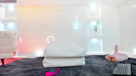 Snapshot of martina_mayers chatting on December 26, 8:42 pm Martina online show from December 26, 8:42 pm