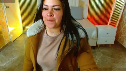 Snapshot of martina_tay chatting on April 8, 3:06 am Hey im martina online show from April 8, 3:06 am