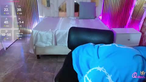 Snapshot of martina_tay chatting on April 20, 3:20 am Hey im martina online show from April 20, 3:20 am
